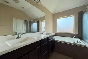 1711 Cadbury Castle Ln, Fresno, TX 77545 - Photo 18