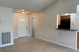 10942 Dunvegan Way, Houston, TX 77013 - Photo 6