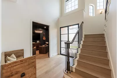 8011 Serenity Court, Houston, TX 77025 - Photo 2