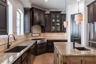 8011 Serenity Ct, Houston, TX 77025 - Photo 8