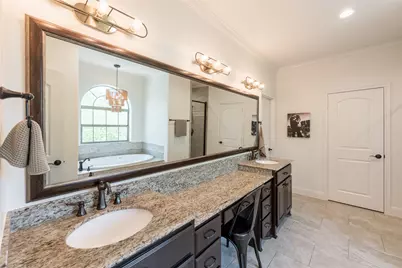 8011 Serenity Court, Houston, TX 77025 - Photo 18