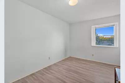 8239 Twin Tree Lane, Houston, TX 77071 - Photo 22