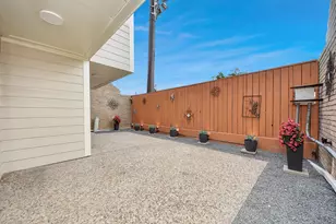 6306 S Rice Ave, Bellaire, TX 77401 - Photo 18