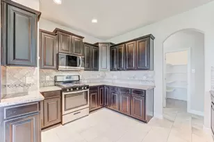 9626 Oaklawn Dr, Baytown, TX 77523 - Photo 16