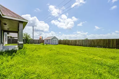 9626 Oaklawn Drive, Baytown, TX 77523 - Photo 42