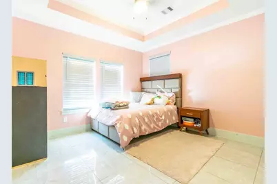 9233 Kentshire Drive, Houston, TX 77078 - Photo 12