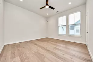 2319 Silva Park Ln, Houston, TX 77091 - Photo 14