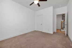 902 W 20th St, Houston, TX 77008 - Photo 6