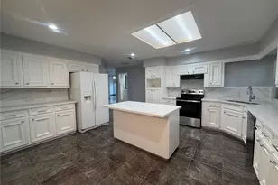 15306 La Paloma, Houston, TX 77083 - Photo 2