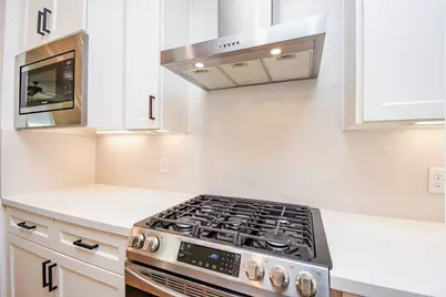 918 W 25th Street #E, Houston, TX 77008 - Photo 14