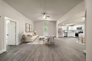 601 Faulkner Ave, Coldspring, TX 77331 - Photo 2