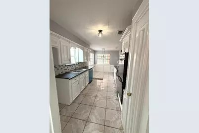 11611 Stone Bridge Drive, Houston, TX 77064 - Photo 14
