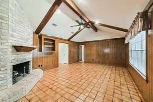 7719 Wycomb Ln, Houston, TX 77070 - Photo 6