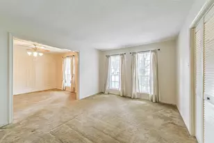 7719 Wycomb Ln, Houston, TX 77070 - Photo 14