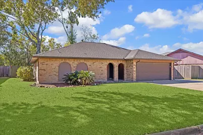 2105 Roland Rue Street, Pearland, TX 77581 - Photo 2