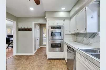 15703 Crestbrook Drive, Houston, TX 77059 - Photo 16