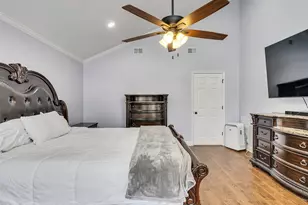 15703 Crestbrook Dr, Houston, TX 77059 - Photo 26