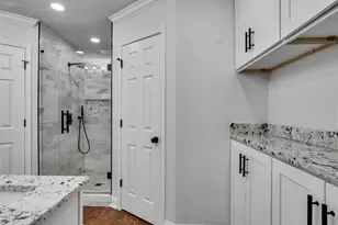 15703 Crestbrook Dr, Houston, TX 77059 - Photo 6