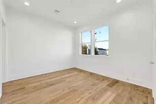 5439 Darling St, Houston, TX 77007 - Photo 28