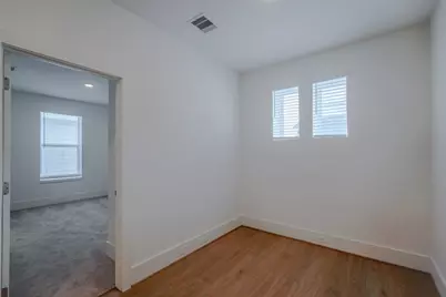 7609 Victory Reserve Street, Houston, TX 77088 - Photo 18