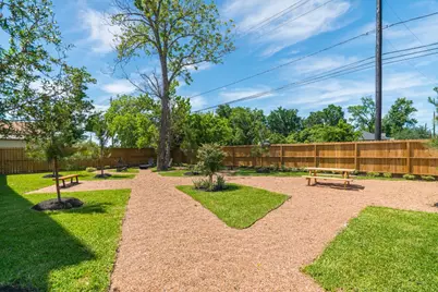 7609 Victory Reserve Street, Houston, TX 77088 - Photo 40