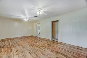 195 E Chance Rd, Lumberton, TX 77657 - Photo 10