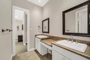 6317 Riverview Way, Houston, TX 77057 - Photo 10