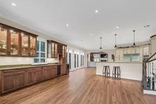 6317 Riverview Way, Houston, TX 77057 - Photo 2