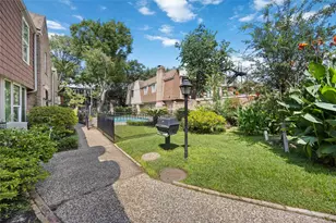 454 N Post Oak Ln, Houston, TX 77024 - Photo 18