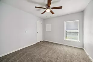 705 Westshire Dr, Houston, TX 77013 - Photo 8