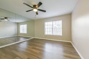 2824 Briarhurst Dr, Houston, TX 77057 - Photo 14