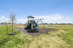 213 Dunovant Dr, Sealy, TX 77474 - Photo 30