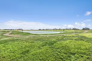 213 Dunovant Dr, Sealy, TX 77474 - Photo 32