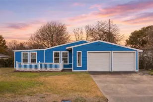 105 Pompano Ave, Galveston, TX 77550 - Photo 2