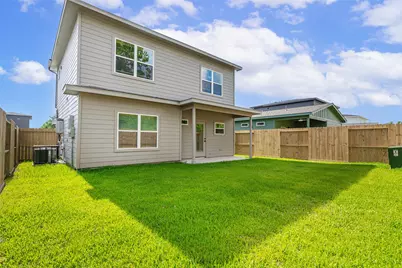 9913 Dipping Woods Street, Houston, TX 77076 - Photo 14