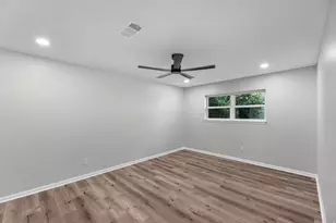 213 Westview Dr, Sealy, TX 77474 - Photo 28