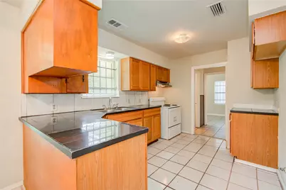 9526 Balsam Lane, Houston, TX 77078 - Photo 22