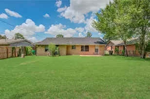 9526 Balsam Ln, Houston, TX 77078 - Photo 36