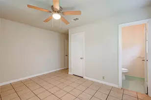 9526 Balsam Ln, Houston, TX 77078 - Photo 14