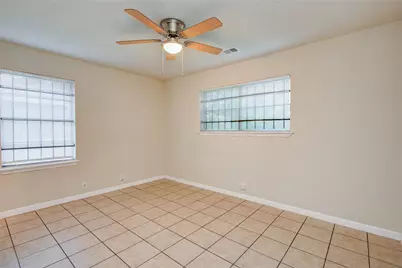 9526 Balsam Lane, Houston, TX 77078 - Photo 12