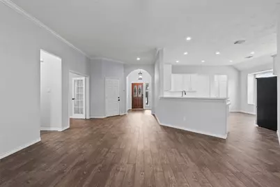 323 Colony Creek Drive, Dickinson, TX 77539 - Photo 16