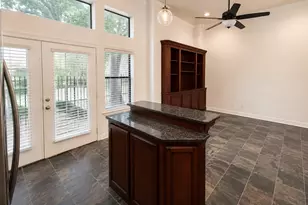 4402 Lillian St, Houston, TX 77007 - Photo 2