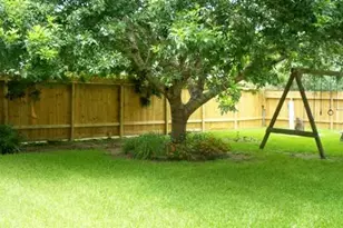 125 Sea Mist Dr, League City, TX 77573 - Photo 8