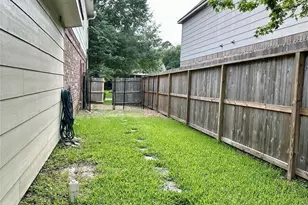 24914 Aughton Ct, Spring, TX 77389 - Photo 16