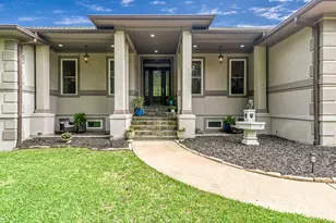 37922 Clubhouse Ln, Magnolia, TX 77355 - Photo 2