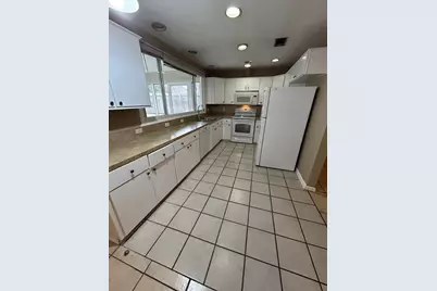 118 Tarpon Avenue, Galveston, TX 77550 - Photo 8