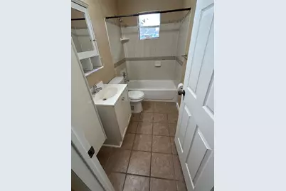 118 Tarpon Avenue, Galveston, TX 77550 - Photo 18