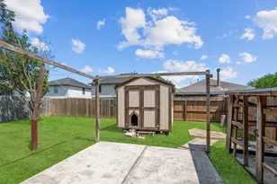 5918 Stirring Winds Ln, Houston, TX 77086 - Photo 32