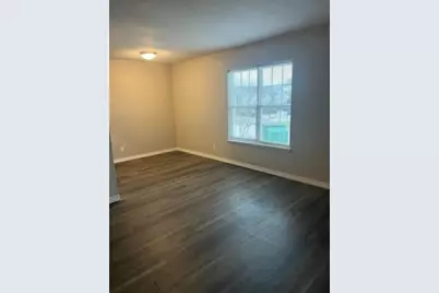 298 W Avenue A, Belton, TX 76513 - Photo 4