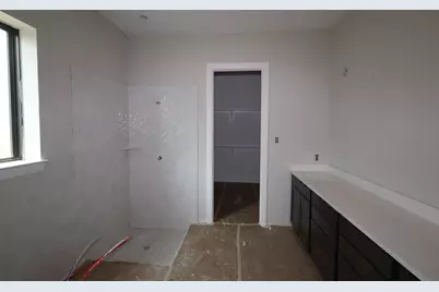 12203 Canal View Boulevard, Mont Belvieu, TX 77523 - Photo 20